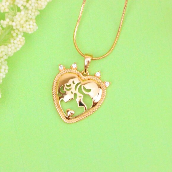 "Crowned Heart Pendant in Rose Gold with Intricate Silhouette Design, XPPT1839 - Picture 3 of 13